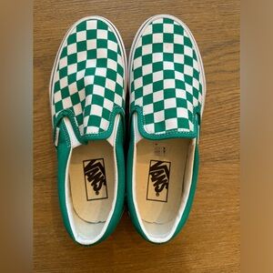 BRAND NEW CHECKERED VANS